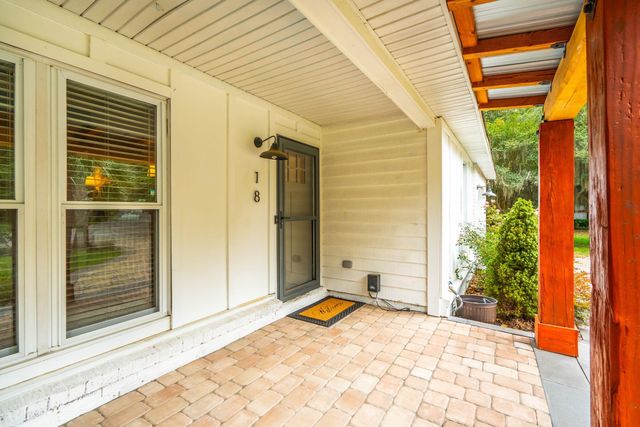 18 Hillcreek Boulevard, Charleston, SC 29412