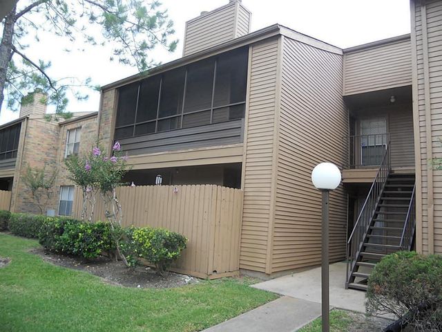 10555 Turtlewood Court 2003, Houston, TX 77072