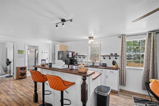 448933 Hwy 100, Vian, OK 74962