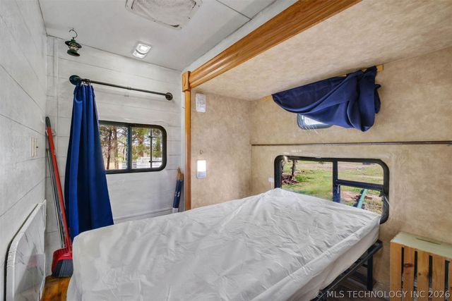 448933 Hwy 100, Vian, OK 74962