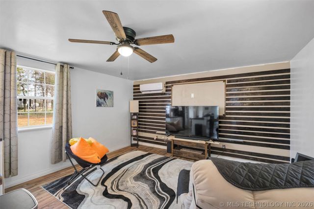 448933 Hwy 100, Vian, OK 74962