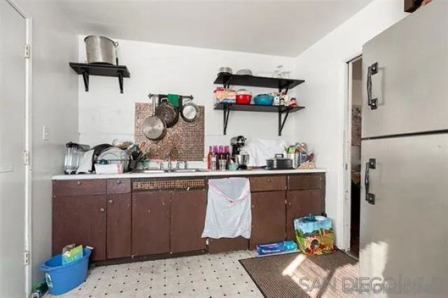 811 S 32nd St, San Diego, CA 92113