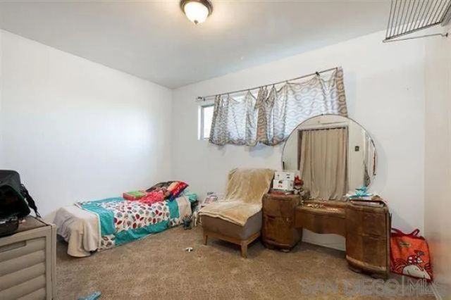 811 S 32nd St, San Diego, CA 92113