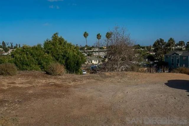 811 S 32nd St, San Diego, CA 92113