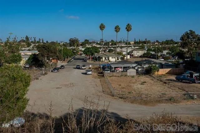 811 S 32nd St, San Diego, CA 92113