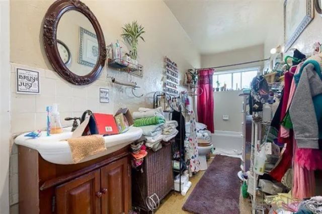 811 S 32nd St, San Diego, CA 92113