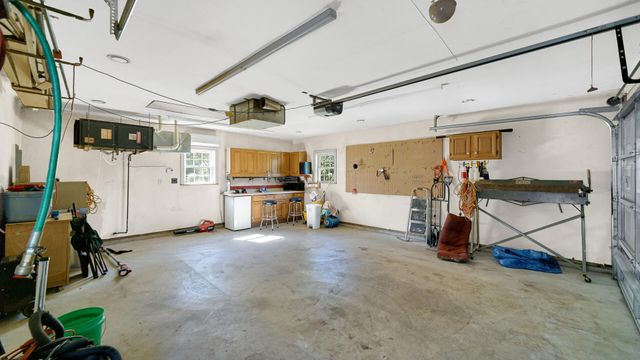 101 E 13th Place, Hobart, IN 46342