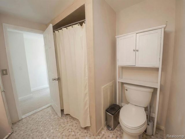 34608 Pinehurst Drive, Livonia, MI 48154