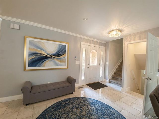34608 Pinehurst Drive, Livonia, MI 48154