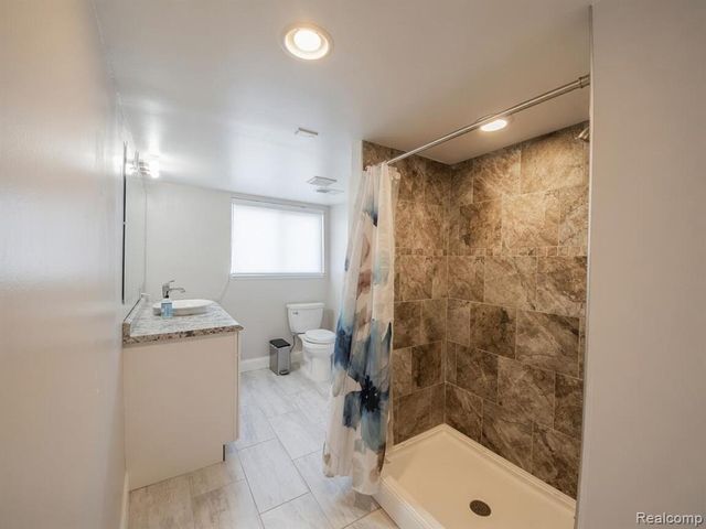34608 Pinehurst Drive, Livonia, MI 48154