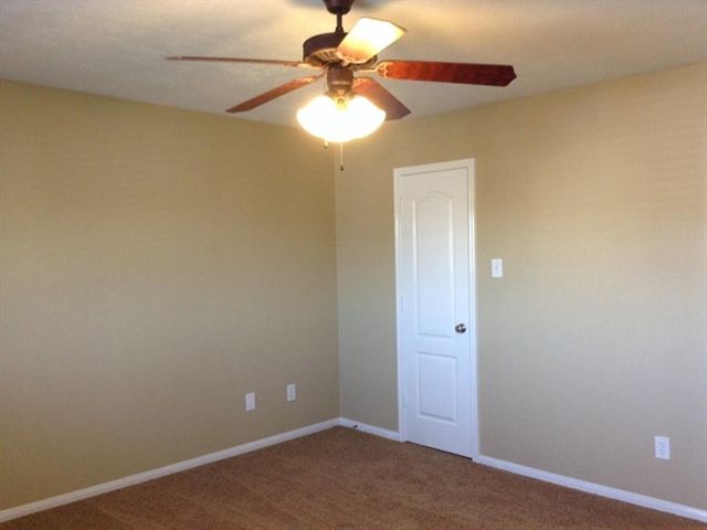 5718 Emerald Brook Lane, League City, TX 77573