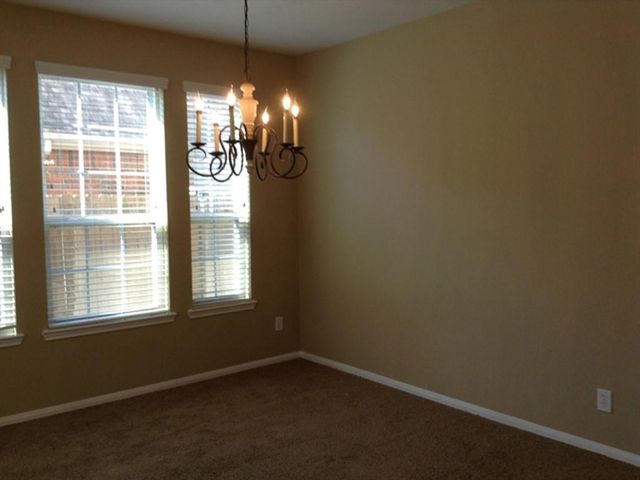 5718 Emerald Brook Lane, League City, TX 77573