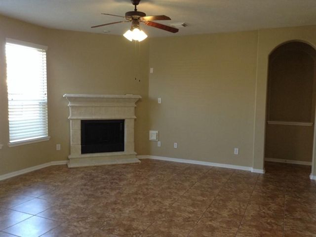 5718 Emerald Brook Lane, League City, TX 77573