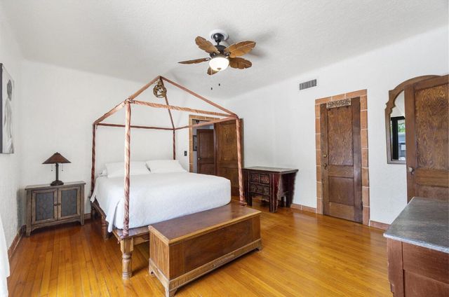 400 33rd Street, West Palm Beach, FL 33407