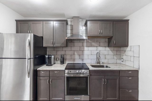 400 33rd Street, West Palm Beach, FL 33407