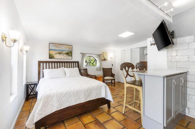 400 33rd Street, West Palm Beach, FL 33407