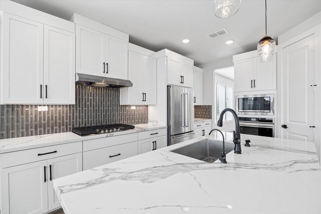 31435 Beacon Cove Trail, Fulshear, TX 77441