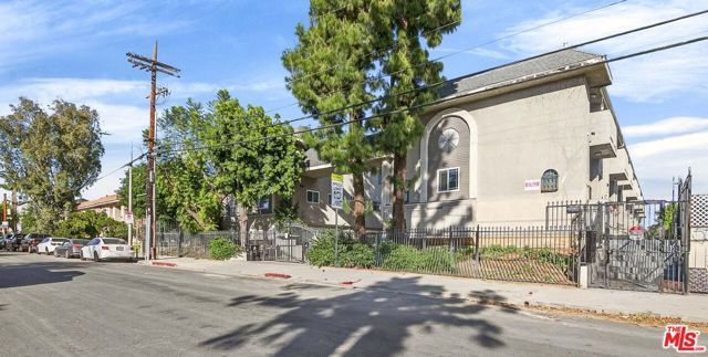 9034 Willis Avenue 14, Los Angeles, CA 91402