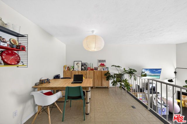 9034 Willis Avenue 14, Los Angeles, CA 91402