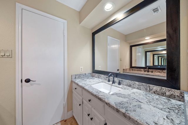 489 Merrimac Park, Conroe, TX 77302
