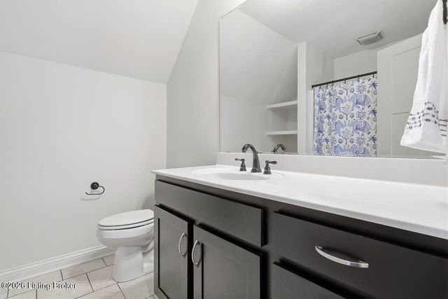 7611 Parkcrest Way, Louisville, KY 40214