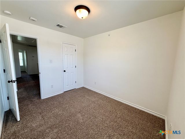 91 Plaza Drive 2, Universal City, TX 78148