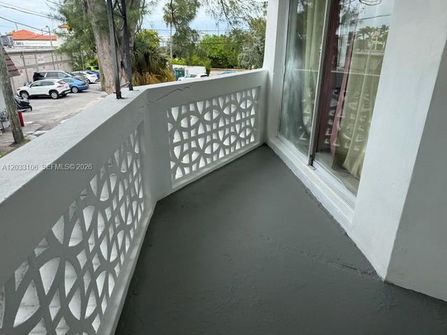 11970 NE 19th Dr, North Miami, FL 33181