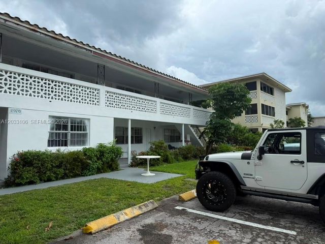 11970 NE 19th Dr, North Miami, FL 33181