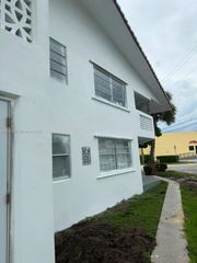 11970 NE 19th Dr, North Miami, FL 33181