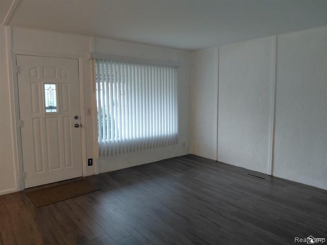 6849 Cornell Street, Taylor, MI 48180