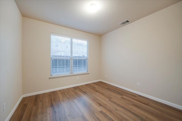 185 Hometown PKWY, Kyle, TX 78640