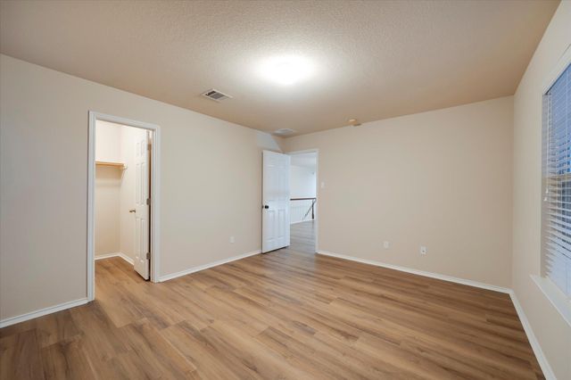 185 Hometown PKWY, Kyle, TX 78640