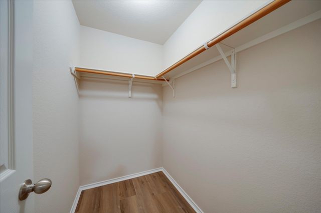 185 Hometown PKWY, Kyle, TX 78640