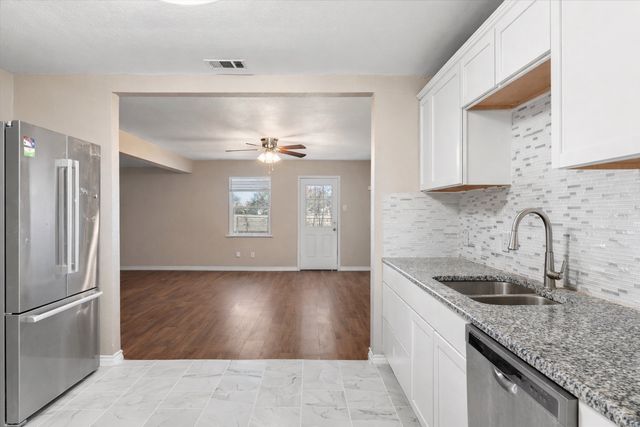 3002 Elm Park, Richland Hills, TX 76118