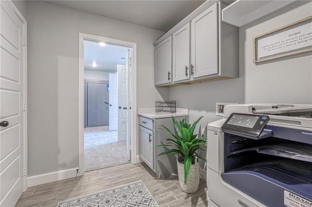 9283 Pickering Street, Lenexa, KS 66227