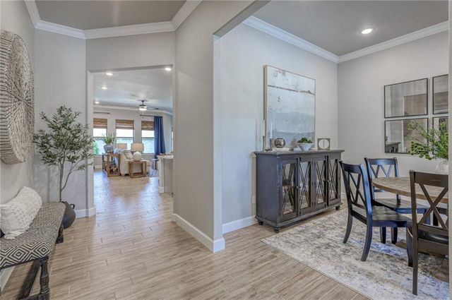 9283 Pickering Street, Lenexa, KS 66227