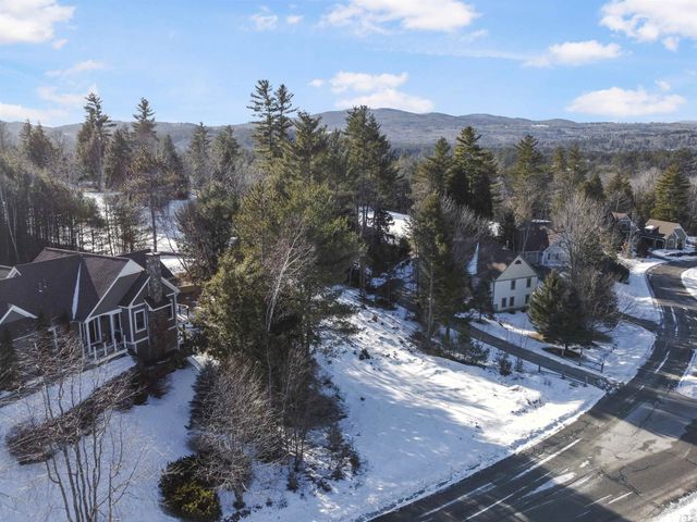 15 Edgewater Lane, Thornton, NH 03285
