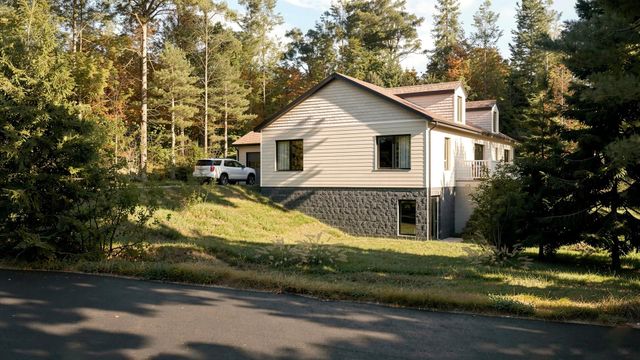 15 Edgewater Lane, Thornton, NH 03285