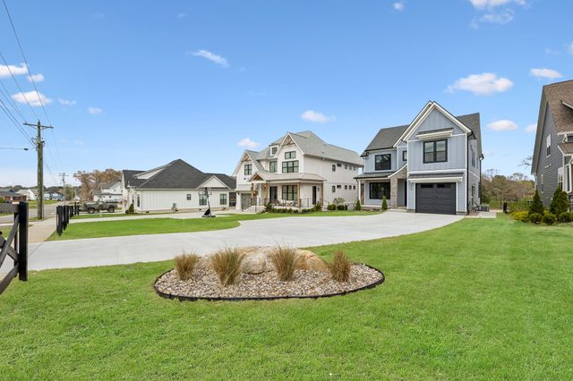 914 N Jefferson St, Winchester, TN 37398