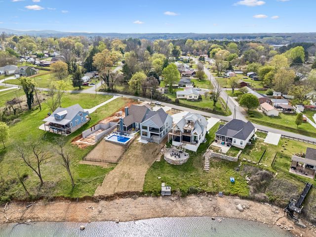 914 N Jefferson St, Winchester, TN 37398