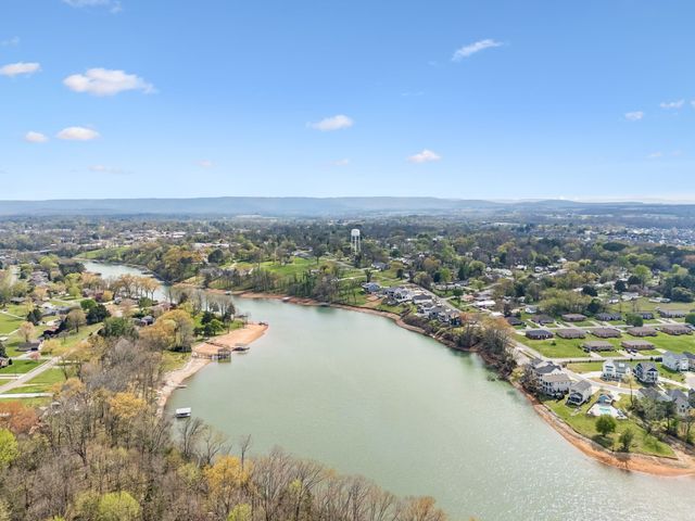 914 N Jefferson St, Winchester, TN 37398