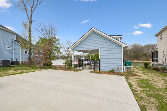 914 N Jefferson St, Winchester, TN 37398