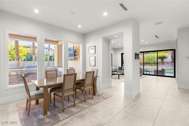 309 Royal Aberdeen Way, Las Vegas, NV 89144