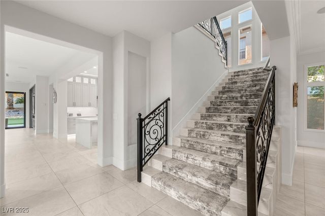 309 Royal Aberdeen Way, Las Vegas, NV 89144