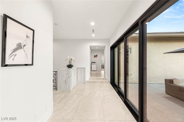 309 Royal Aberdeen Way, Las Vegas, NV 89144