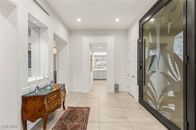 309 Royal Aberdeen Way, Las Vegas, NV 89144