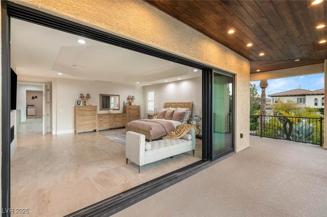 309 Royal Aberdeen Way, Las Vegas, NV 89144