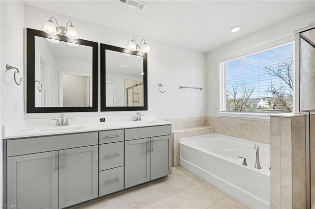 4290 Pelican Street, High Point, NC 27265