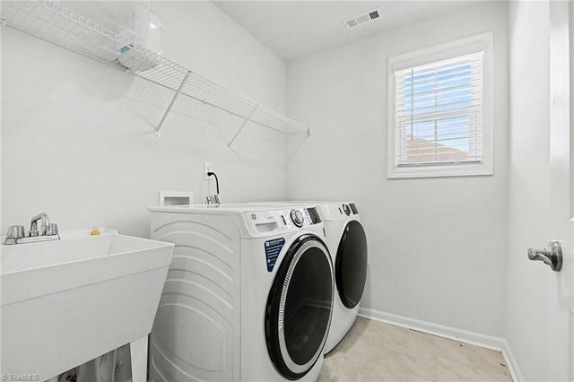 4290 Pelican Street, High Point, NC 27265