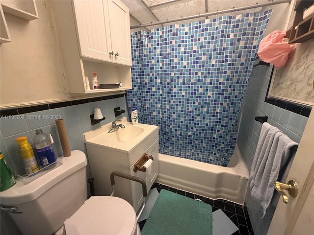 1001 SW 72nd Ct, Miami, FL 33144